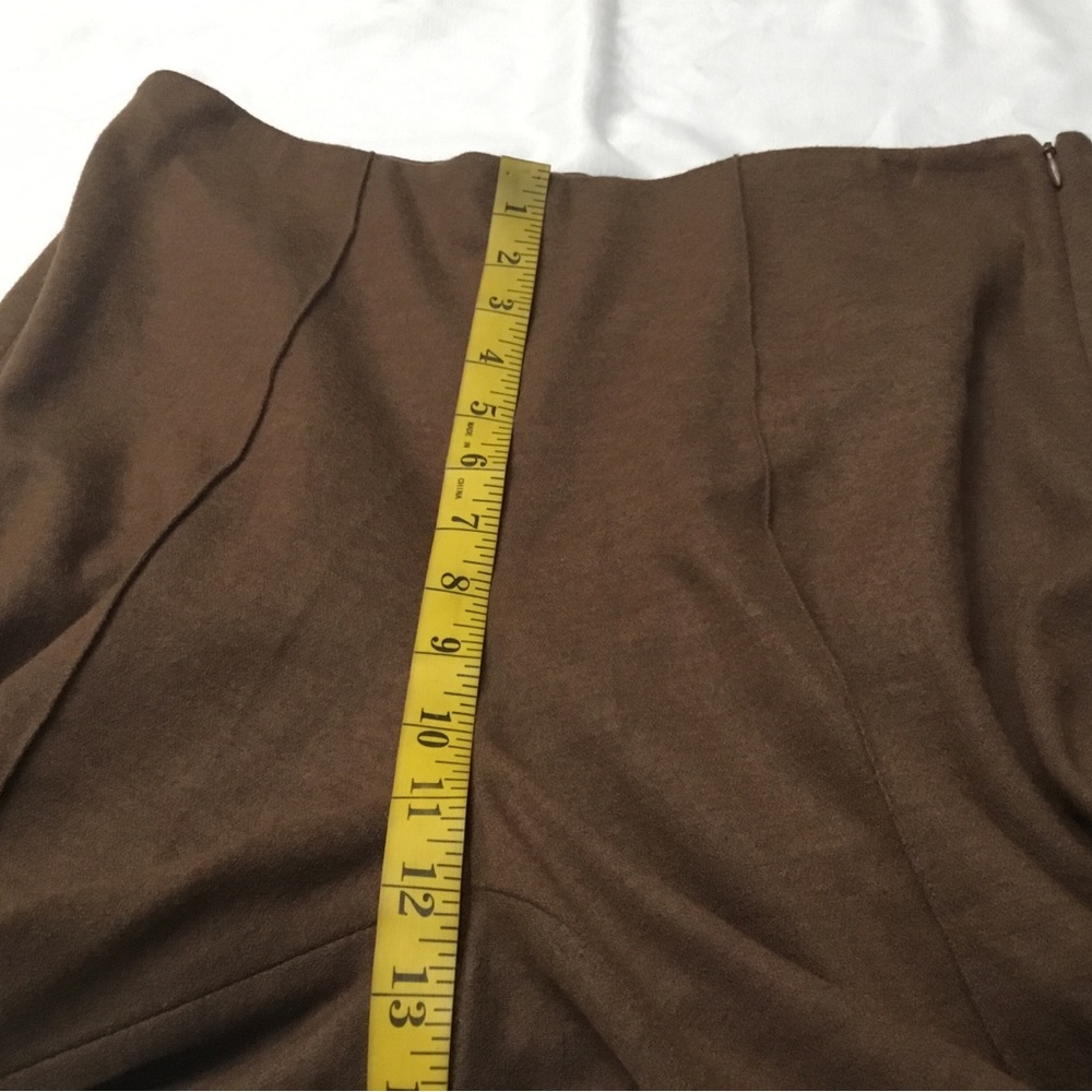 Vince Classic Brown Trousers - Picture 3 of 16